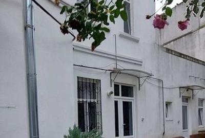 Casă cu 4 camere cu Teren 281 Mp în Ultracentral
