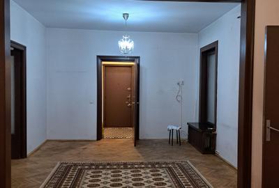 Apartament cu 3 camere nedecomandat, mobilat în Armeneasca - 2