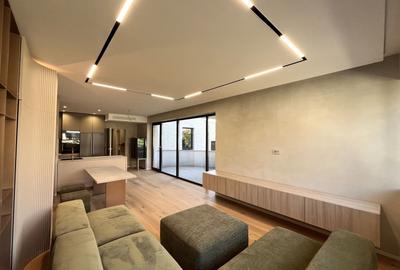 Apartament cu 4 camere decomandat, mobilat în Aviatorilor