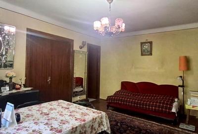 Casă cu 4 camere cu Canalizare în Cotroceni - 9