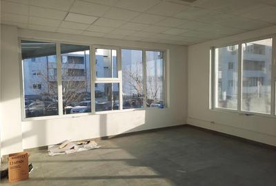 Spațiu comercial, de 500 mp, în Sud - 9