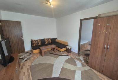 Apartament cu 2 camere nedecomandat în Micro II - 2