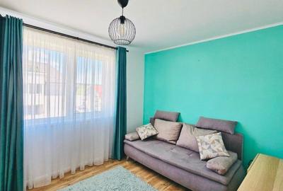 Apartament cu 3 camere decomandat în Florești