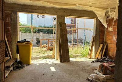Casă cu Teren 171 Mp în Braytim