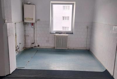 Apartament cu 4 camere decomandat în Exterior Vest - 3