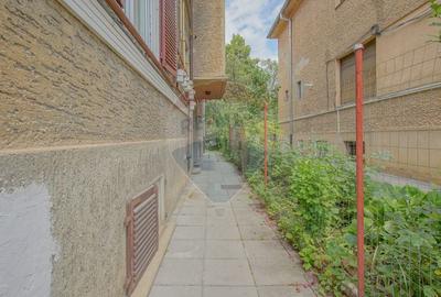 Apartament cu 2 camere semidecomandat în Centrul Istoric