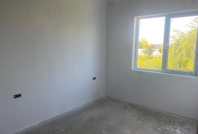 Casă cu 3 camere cu Teren 350 Mp în Lumina - 3