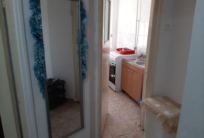 Garsonieră decomandată în Berca - 2