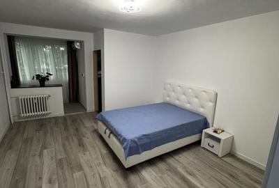Garsonieră semidecomandată în Apărătorii Patriei - 1