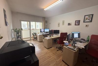 Garsonieră decomandată, mobilată în Florești