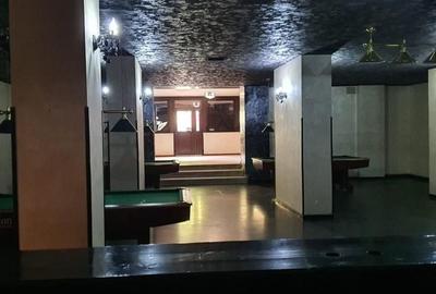 Spațiu comercial, de 330 mp, în Central - 7