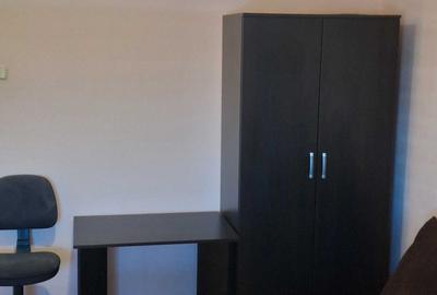 Apartament cu 2 camere decomandat în Romanilor