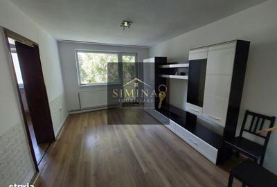 Apartament cu 2 camere decomandat în Ady