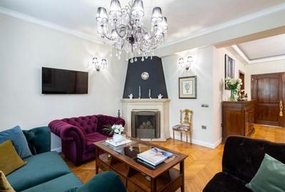 Apartament cu 4 camere decomandat în Unirii