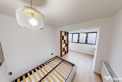 Apartament cu 4 camere decomandat în Zorilor
