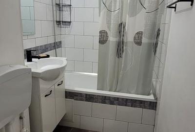 Garsonieră semidecomandată în Titan