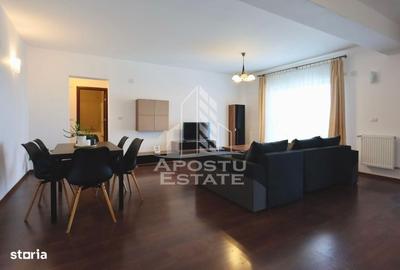 Apartament cu 3 camere semidecomandat în Subcetate