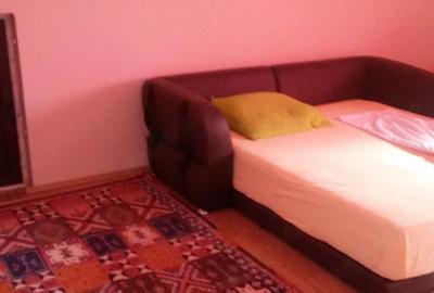 Casă cu 5 camere cu Teren 700 Mp în Frumușani