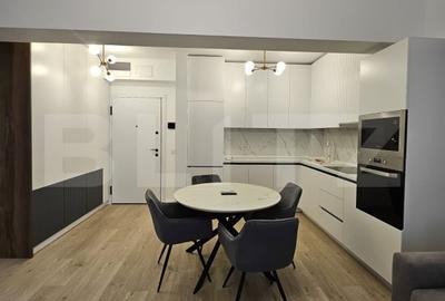 Apartament cu 2 camere decomandat, mobilat în Central
