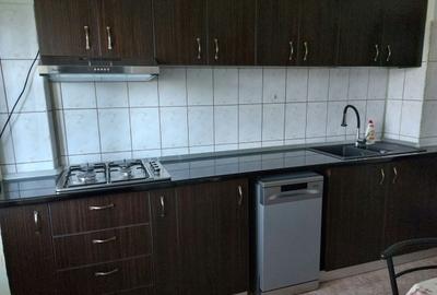 Apartament cu 2 camere decomandat în Militari