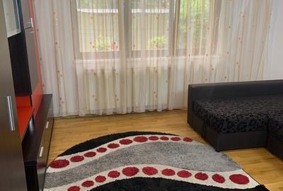 Apartament cu 2 camere decomandat în Narcisa