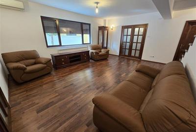 Casă individuală cu 9 camere cu Teren 250 Mp în Banu Manta - 1