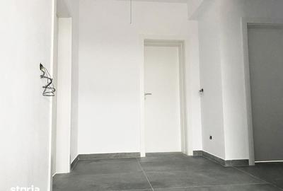 Casă cu 5 camere cu Teren 950 Mp în Vânători - 2