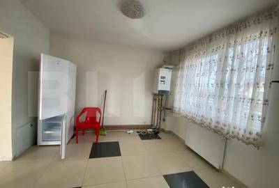 Casă cu 5 camere cu Teren 750 Mp în Moșnița Nouă