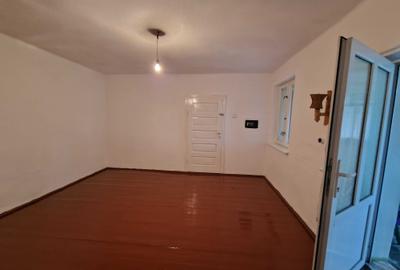Casă cu 4 camere în Suplacu de Barcău