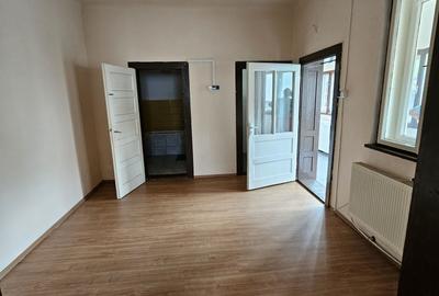 Casă cu 2 camere în Central - 3