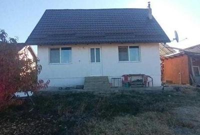 Casă cu 2 camere cu Teren 85 Mp în Central