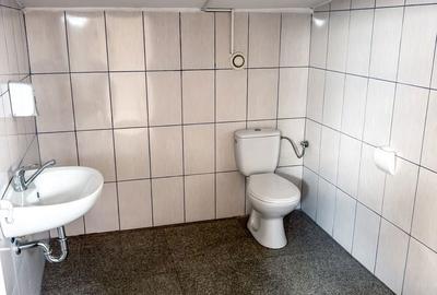 Spațiu comercial, de 700 mp, în Central - 14
