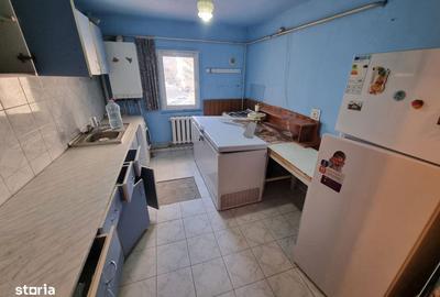 Apartament cu 4 camere decomandat în Tomești - 6