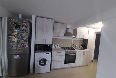 Apartament cu 3 camere semidecomandat, mobilat în Central - 3