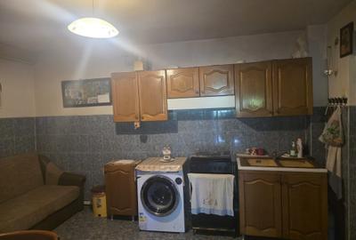 Apartament cu 3 camere decomandat în Lețcani - 3