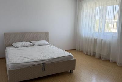 Apartament cu 2 camere decomandat, mobilat în Titan