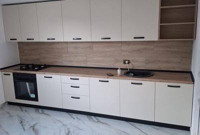 Casă cu 2 camere cu Teren 85 Mp în Năeni