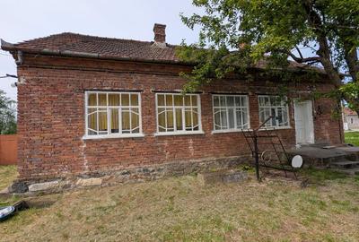 Casă cu 3 camere decomandat în Bulci - 3