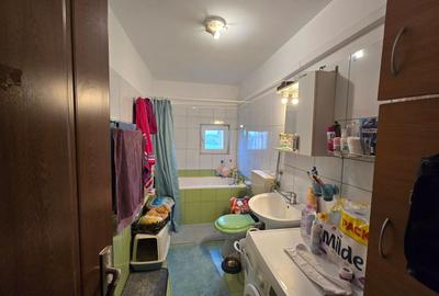 Apartament cu 3 camere decomandat, mobilat în Dâmbovița - 9