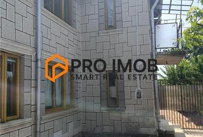 Casă cu 4 camere semidecomandat în Merei