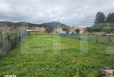 Casă cu 2 camere cu Teren 920 Mp în Malnaș