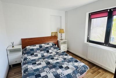 Casă cu 5 camere cu Teren 303 Mp în Glina