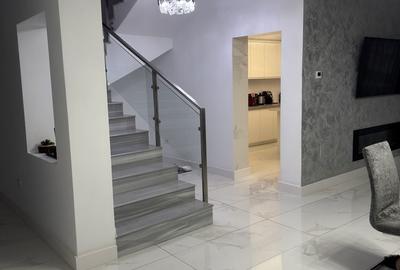 Casă cu 4 camere în Fundeni - 1