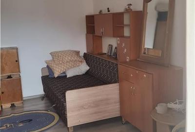 Garsonieră semidecomandată în Traian