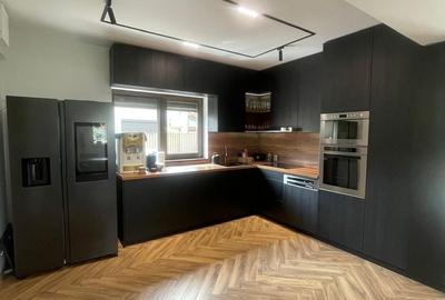 Casă cu 5 camere cu Teren 230 Mp în Central - 7