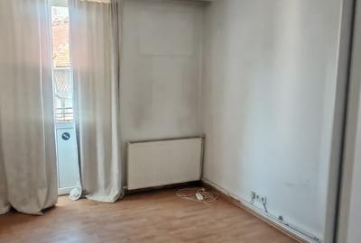 Apartament cu 3 camere decomandat în Eminescu - 31