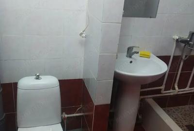 Garsonieră decomandată în Rahova