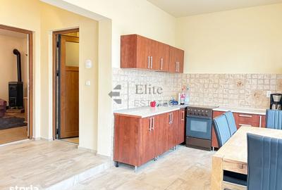 Casă cu 2 camere cu Teren 1591 Mp în Sânmartin