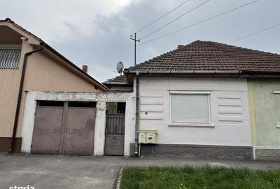 Casă cu 3 camere în 14 Mai