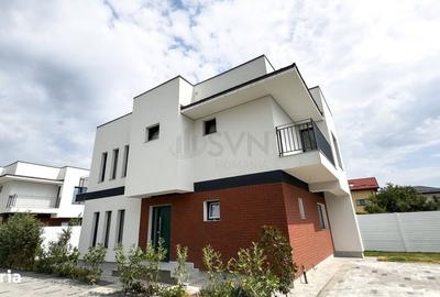 Casă cu 4 camere cu Teren 320 Mp în Odăile